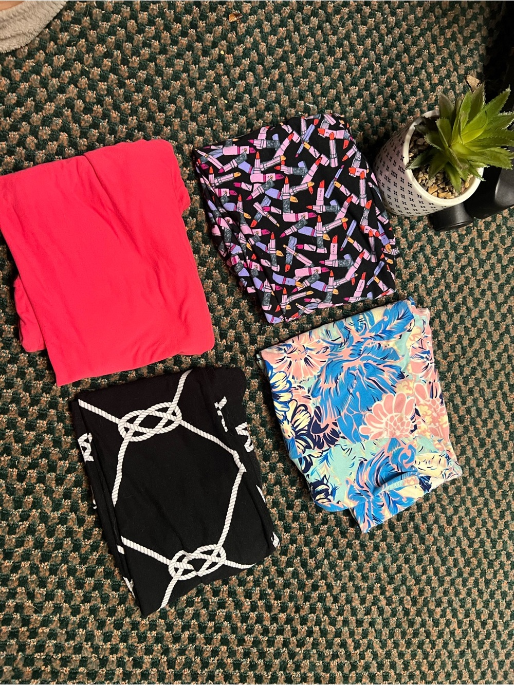 LuLaRoe Four-Pair Leggings Bundle - Pink, Black, Blue, Multicolor
